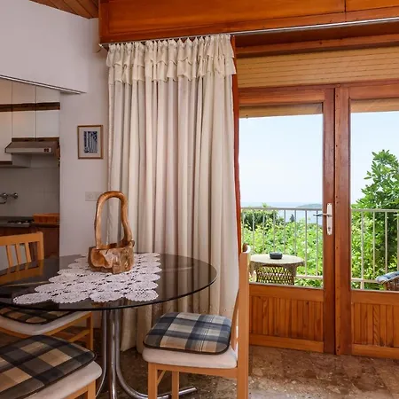 Fio's Guest house