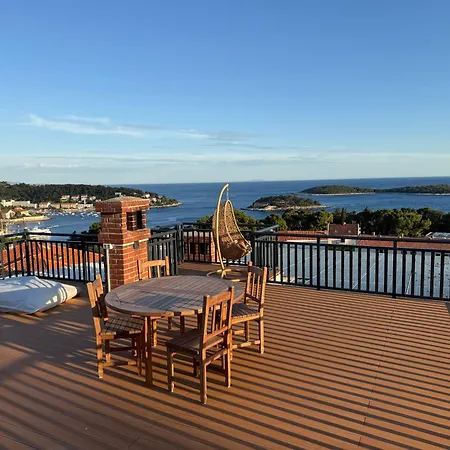 Fio's Guest house 4*
