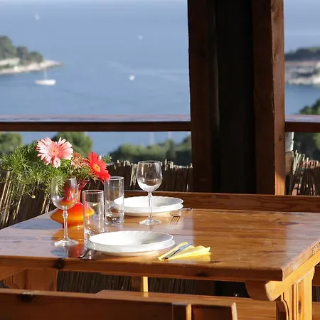 Fio's 4* Hvar Town