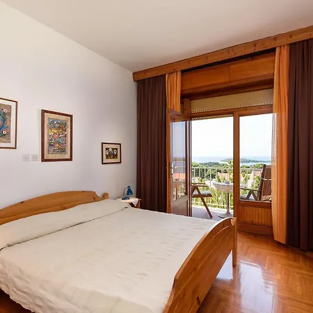 Guest house Fio's 4*