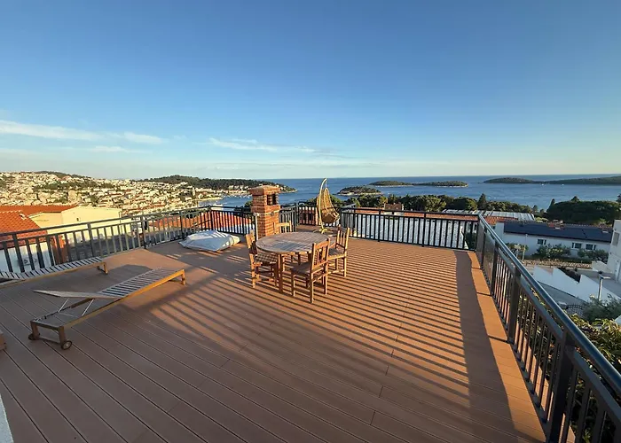 Gasthof Fio's Hvar Town